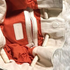 White handbag, can be used as a beach bag!